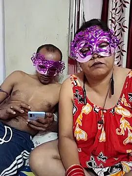 Snapshot of mature_friends chatting on May 1, 2026, 5:51 pm mature friends online show from May 1, 2026, 5:51 pm