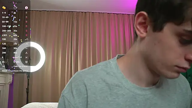 fordenisk online show from October 22, 2025, 3:11 pm