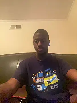 Snapshot of ThickDic28 chatting on June 18, 2026, 2:43 am ThickDic28 online show from June 18, 2026, 2:43 am