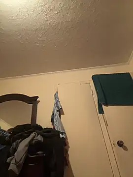 ThickDic28 online show from February 19, 2026, 4:31 am