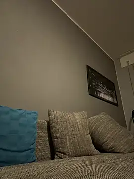 Snapshot of Emilia_Mausi chatting on February 18, 2026, 7:21 pm Emilia Mausi online show from February 18, 2026, 7:21 pm