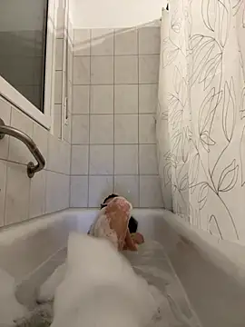 Snapshot of Emilia_Mausi chatting on December 2, 2025, 7:59 pm Emilia Mausi online show from December 2, 2025, 7:59 pm