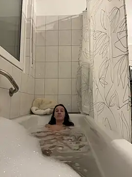 Snapshot of Emilia_Mausi chatting on February 7, 2026, 7:22 pm Emilia Mausi online show from February 7, 2026, 7:22 pm