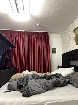 Snapshot of Emilia_Mausi chatting on February 3, 2026, 7:19 pm Emilia Mausi online show from February 3, 2026, 7:19 pm