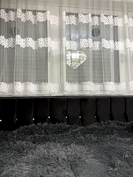 Snapshot of Emilia_Mausi chatting on December 22, 2025, 8:09 pm Emilia Mausi online show from December 22, 2025, 8:09 pm