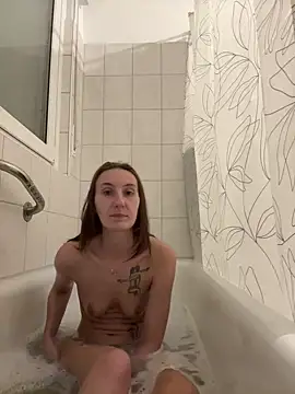 Snapshot of Emilia_Mausi chatting on January 7, 2026, 7:08 pm Emilia Mausi online show from January 7, 2026, 7:08 pm