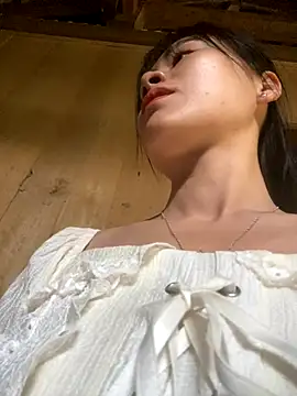 Snapshot of One-nice chatting on November 1, 2025, 3:02 am One-nice online show from November 1, 2025, 3:02 am