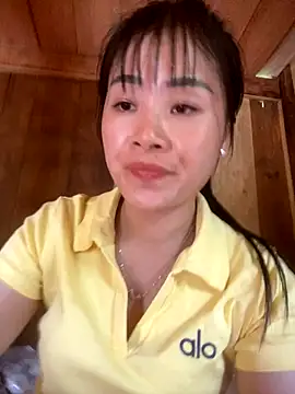 Snapshot of One-nice chatting on October 30, 2025, 4:33 am One-nice online show from October 30, 2025, 4:33 am