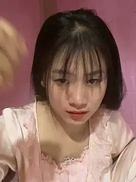 Snapshot of One-nice chatting on November 21, 2025, 1:32 pm One-nice online show from November 21, 2025, 1:32 pm