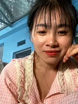 Snapshot of One-nice chatting on November 2, 2025, 3:33 am One-nice online show from November 2, 2025, 3:33 am