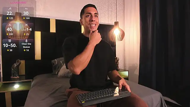Snapshot of Lucio__Fox chatting on June 17, 2026, 11:53 am Lucio Fox online show from June 17, 2026, 11:53 am
