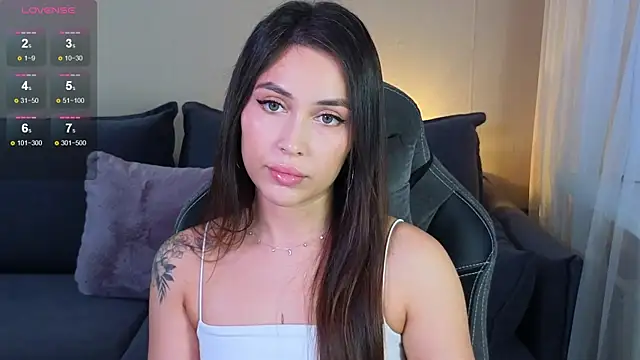 Snapshot of CarolineGuthrie chatting on September 8, 2025, 2:27 pm CarolineGuthrie online show from September 8, 2025, 2:27 pm