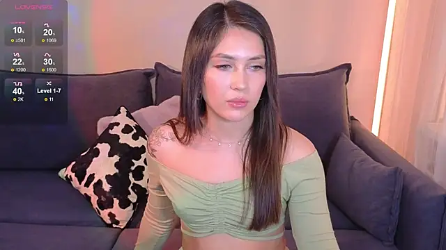 Snapshot of CarolineGuthrie chatting on November 30, 2025, 3:24 pm CarolineGuthrie online show from November 30, 2025, 3:24 pm