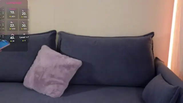 Snapshot of CarolineGuthrie chatting on September 19, 2025, 1:59 pm CarolineGuthrie online show from September 19, 2025, 1:59 pm