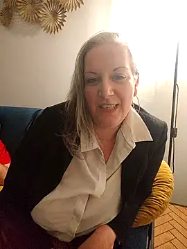 Feelineducentre online show from February 7, 2026, 6:16 pm