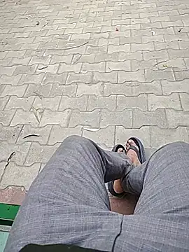 Snapshot of monty935 chatting on November 29, 2025, 11:21 am monty935 online show from November 29, 2025, 11:21 am