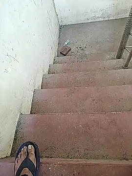 Snapshot of monty935 chatting on December 21, 2025, 11:01 am monty935 online show from December 21, 2025, 11:01 am