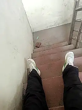 Snapshot of monty935 chatting on December 20, 2025, 10:51 am monty935 online show from December 20, 2025, 10:51 am