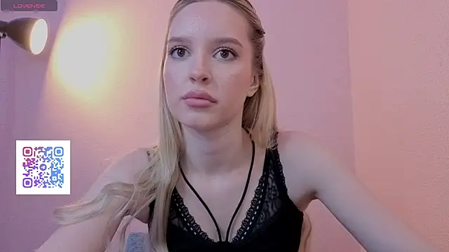 Snapshot of PickmeBabby chatting on December 5, 2025, 8:06 pm PickmeBabby online show from December 5, 2025, 8:06 pm