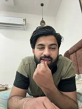 hottestboy03 online show from February 25, 2026, 10:37 am