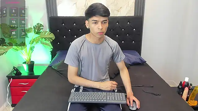 OnlyJos online show from September 27, 2025, 8:15 pm