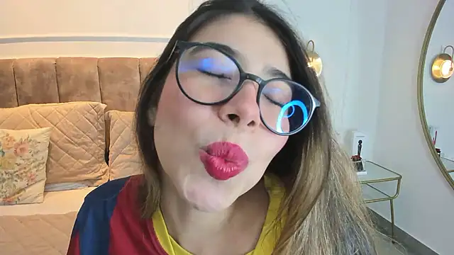 Snapshot of Caitlin_Cat chatting on September 23, 2025, 4:52 am Caitlin Cat online show from September 23, 2025, 4:52 am