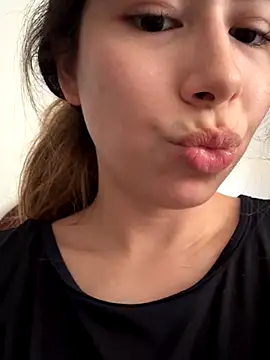 Snapshot of Caitlin_Cat chatting on October 3, 2025, 7:48 pm Caitlin Cat online show from October 3, 2025, 7:48 pm