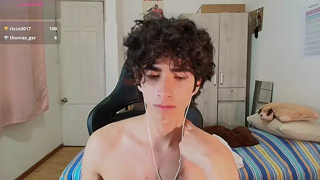 Nude Boy18 online show from April 6, 2026, 4:46 am