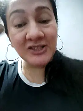 Aisha manzur online show from November 28, 2025, 5:13 pm