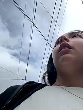 Snapshot of Dulce_1408 chatting on December 3, 2025, 9:03 pm Dulce 1408 online show from December 3, 2025, 9:03 pm