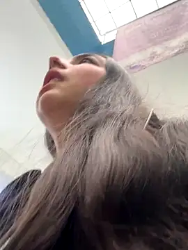 Snapshot of Dulce_1408 chatting on October 24, 2025, 7:57 pm Dulce 1408 online show from October 24, 2025, 7:57 pm