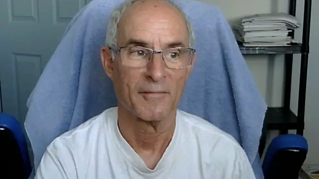 Snapshot of funone1999 chatting on November 26, 2025, 9:37 pm funone1999 online show from November 26, 2025, 9:37 pm