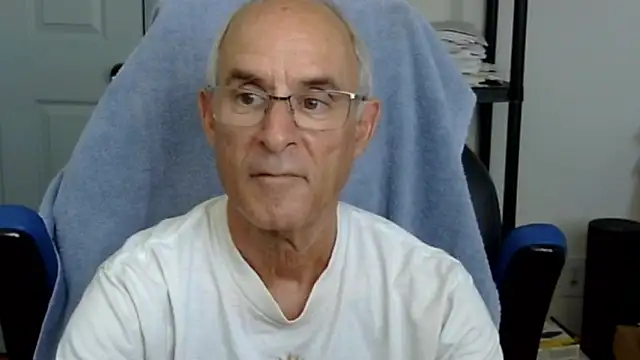 Snapshot of funone1999 chatting on September 24, 2025, 6:47 pm funone1999 online show from September 24, 2025, 6:47 pm