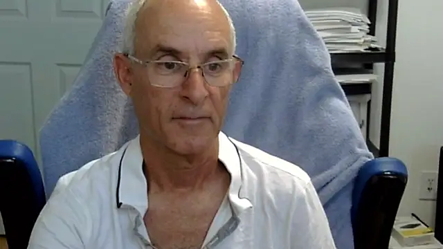 Snapshot of funone1999 chatting on September 12, 2025, 12:22 am funone1999 online show from September 12, 2025, 12:22 am