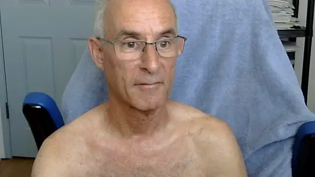 Snapshot of funone1999 chatting on September 10, 2025, 9:14 pm funone1999 online show from September 10, 2025, 9:14 pm