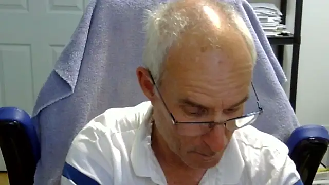 Snapshot of funone1999 chatting on October 1, 2025, 1:22 am funone1999 online show from October 1, 2025, 1:22 am