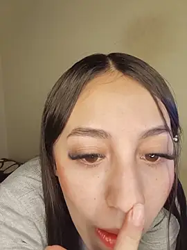 StefaniaFoxx  online show from May 31, 2026, 5:35 am