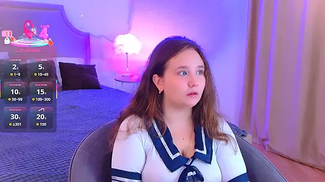 Snapshot of VelvetVixenCute chatting on September 15, 2025, 5:30 am VelvetVixenCute online show from September 15, 2025, 5:30 am