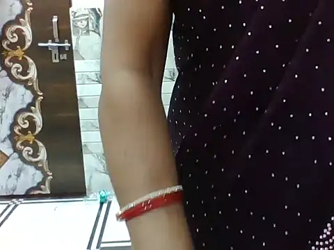 Snapshot of VNDANA_ chatting on September 30, 2025, 6:19 am VNDANA online show from September 30, 2025, 6:19 am