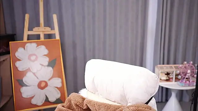 Snapshot of karina0703 chatting on December 17, 2025, 9:36 am karina0703 online show from December 17, 2025, 9:36 am