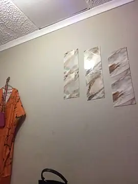 Snapshot of shemale_fantasyXX chatting on October 15, 2025, 9:34 pm shemale fantasyXX online show from October 15, 2025, 9:34 pm