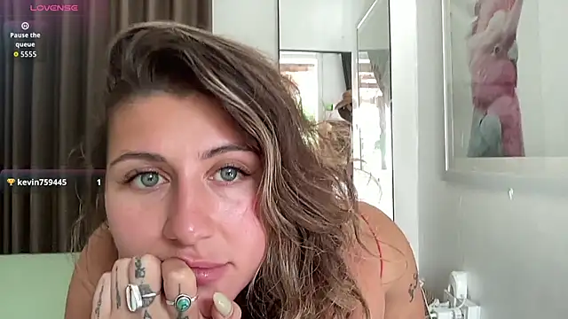 Snapshot of GoddessDove chatting on November 12, 2025, 12:48 am GoddessDove online show from November 12, 2025, 12:48 am