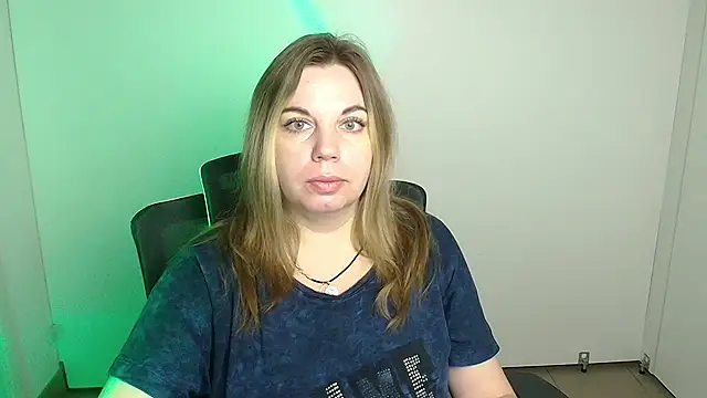 Snapshot of Jessica_Amore chatting on October 13, 2025, 5:53 am Jessica Amore online show from October 13, 2025, 5:53 am