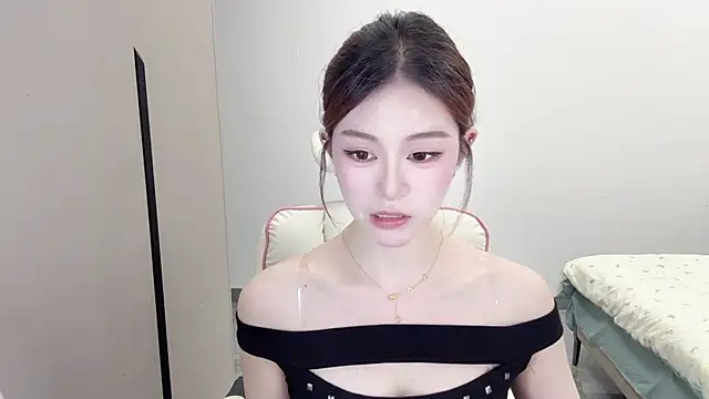 Snapshot of Cookie-oo chatting on October 3, 2025, 11:34 am Cookie-oo online show from October 3, 2025, 11:34 am