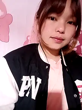 XoiXoi232 online show from November 19, 2025, 12:54 am