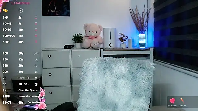 Snapshot of _Jenniyah_ chatting on November 27, 2025, 4:46 am Jenniyah online show from November 27, 2025, 4:46 am