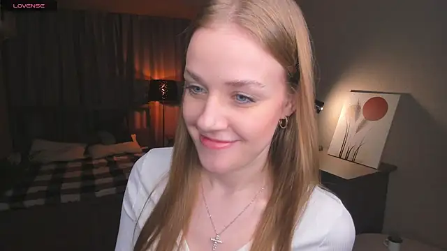 OdellaFrake online show from October 25, 2025, 8:20 pm