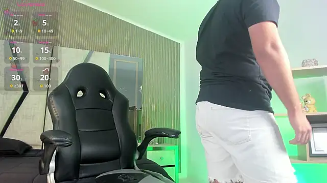 Axel grey  online show from March 17, 2026, 12:30 pm