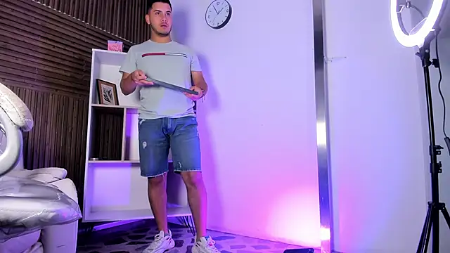 Snapshot of Axel_grey_ chatting on November 30, 2025, 1:12 pm Axel grey online show from November 30, 2025, 1:12 pm