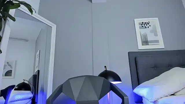 Snapshot of Tylerffoxx chatting on November 2, 2025, 8:58 pm Tylerffoxx online show from November 2, 2025, 8:58 pm